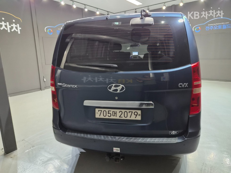 Hyundai Starex — miniaturë 6