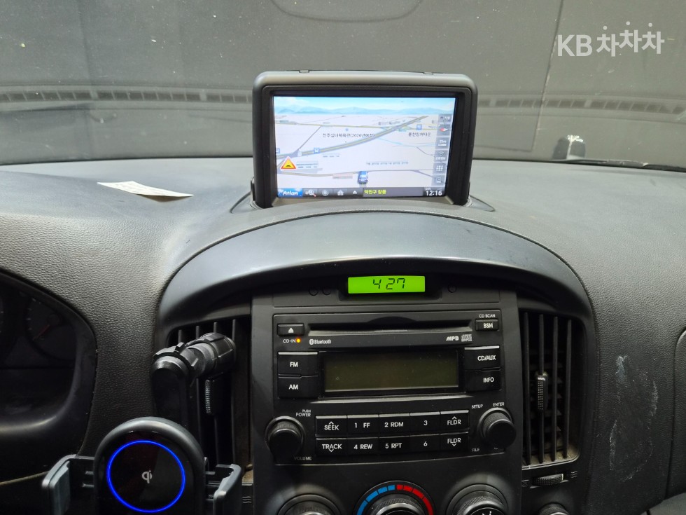 Hyundai Starex — miniaturë 8