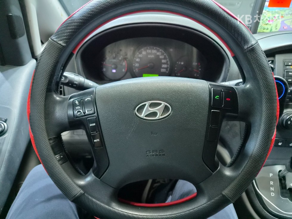 Hyundai Starex — miniaturë 10