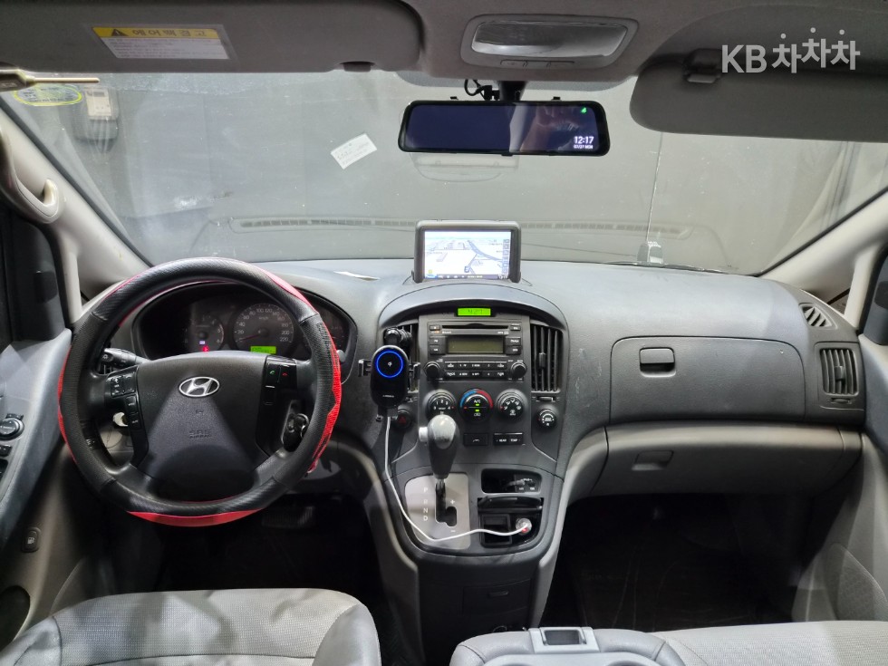 Hyundai Starex — miniaturë 12