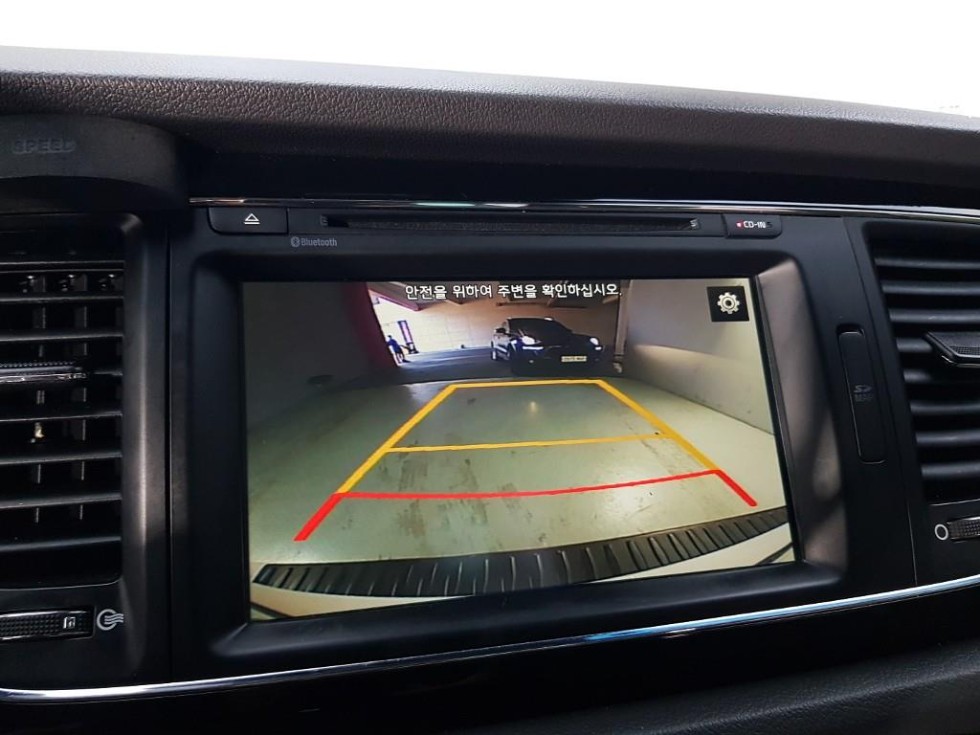 Kia Carnival — miniaturë 15