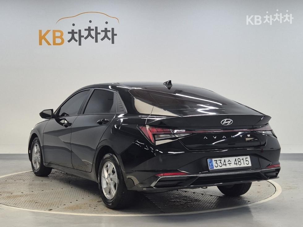 Hyundai Elantra — miniaturë 2
