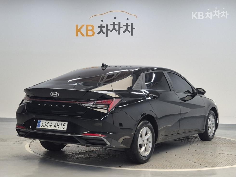 Hyundai Elantra — miniaturë 3