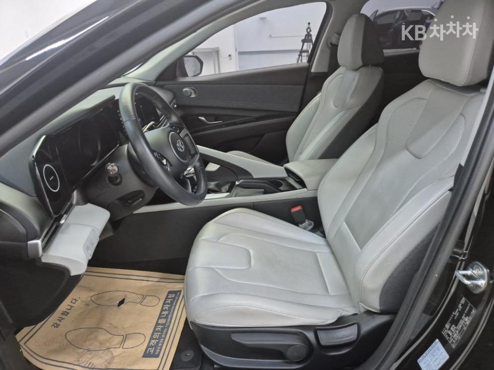 Hyundai Elantra — miniaturë 11