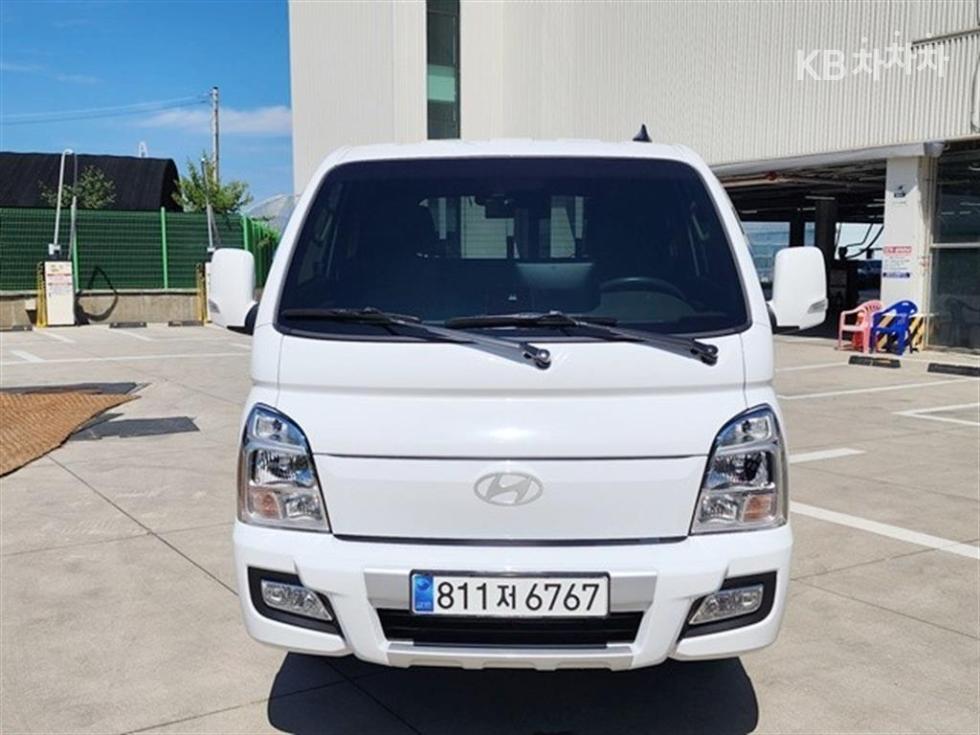Hyundai Premium — фото 3