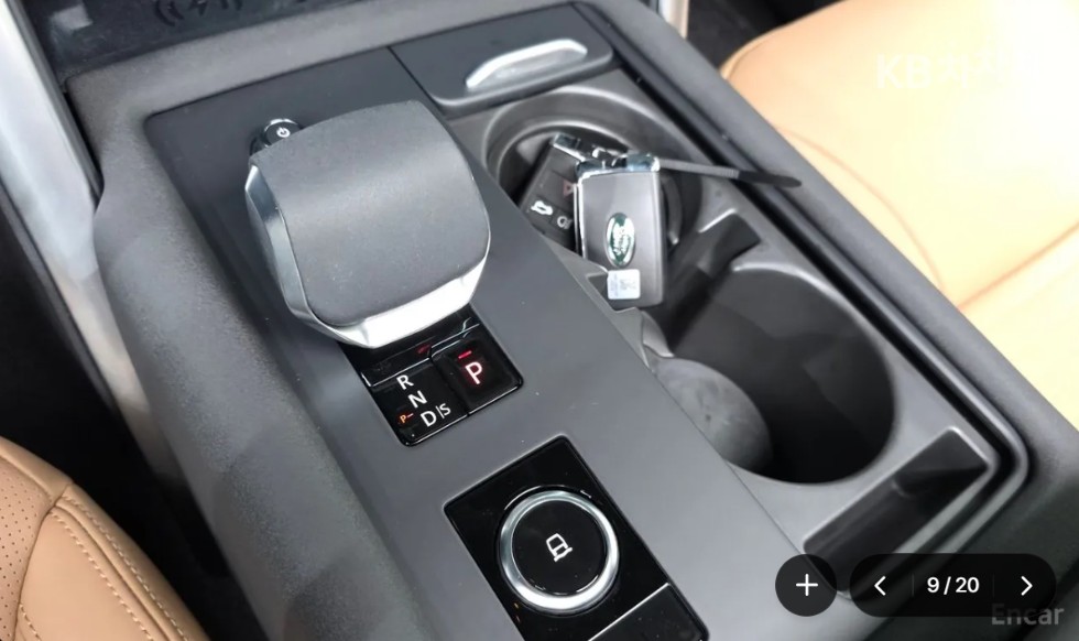 Land Rover Discovery — miniaturë 9