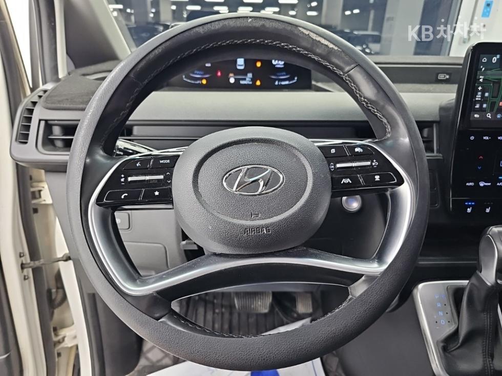 Hyundai Staria — miniaturë 9