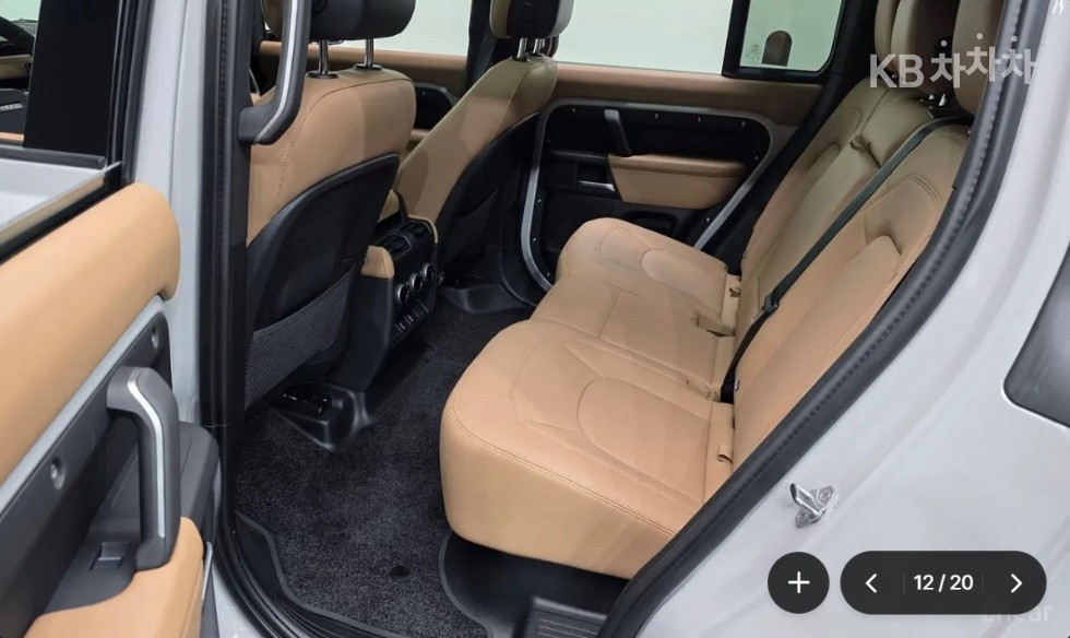 Land Rover Defender — miniaturë 12