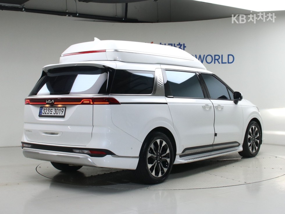 Kia Carnival — miniaturë 2