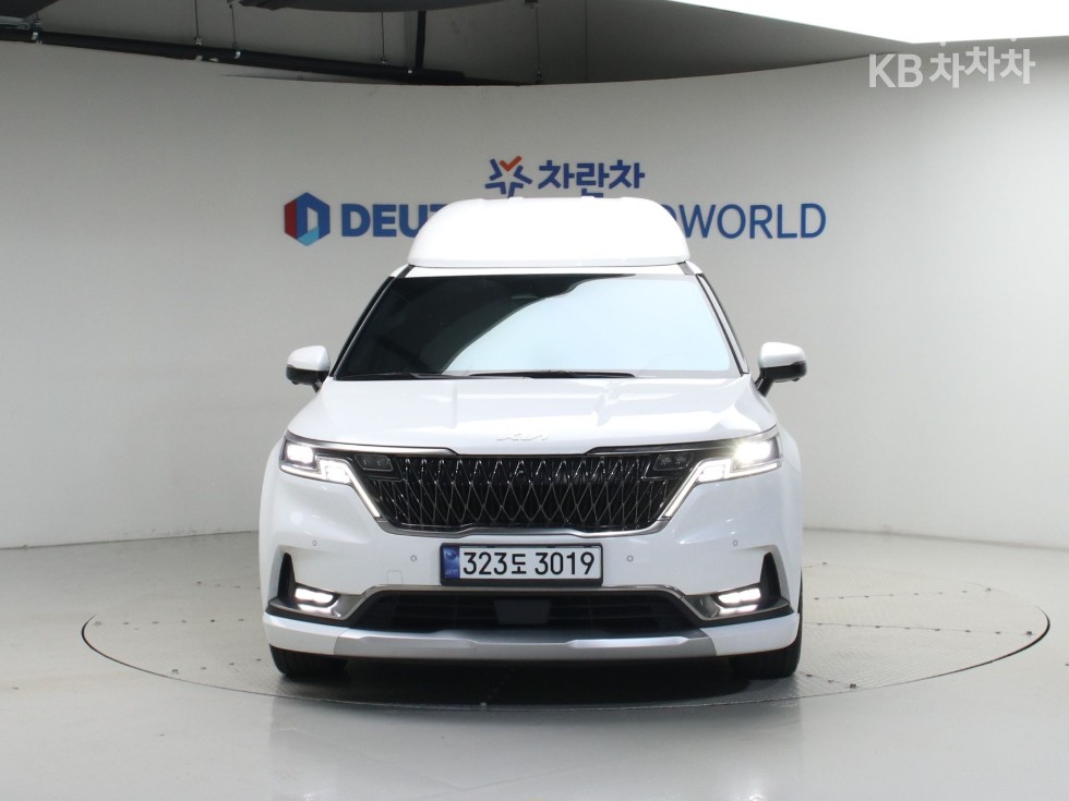 Kia Carnival — miniaturë 3