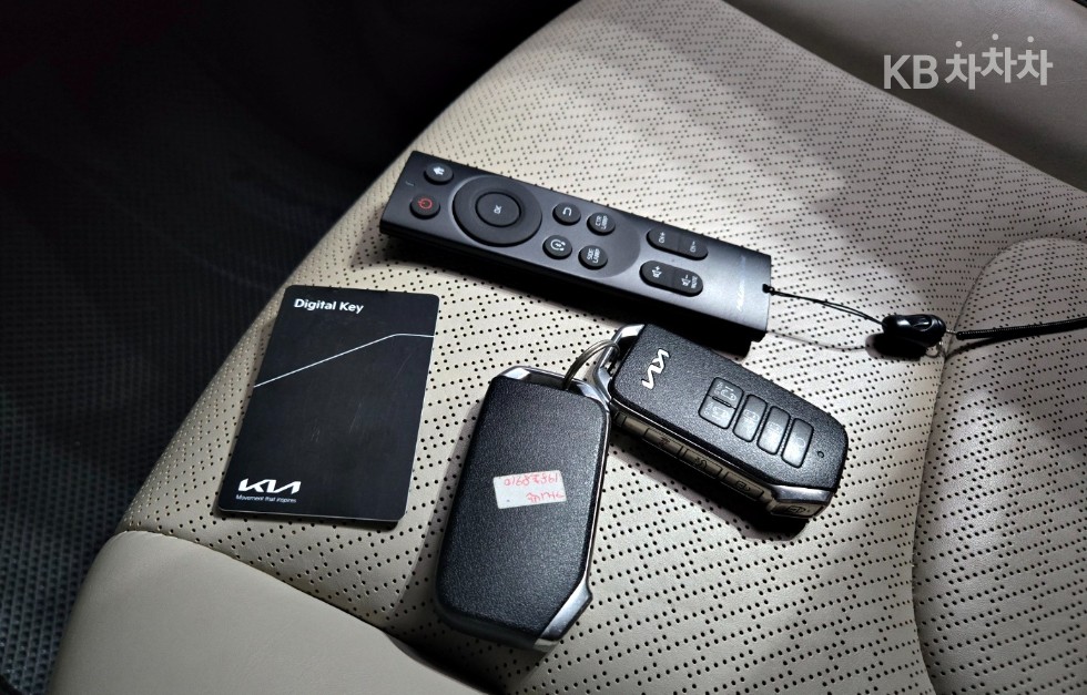 Kia Carnival — miniaturë 17