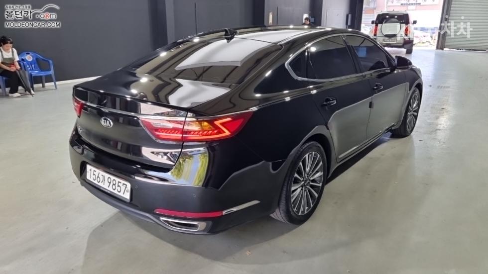 Kia K7 — miniaturë 2