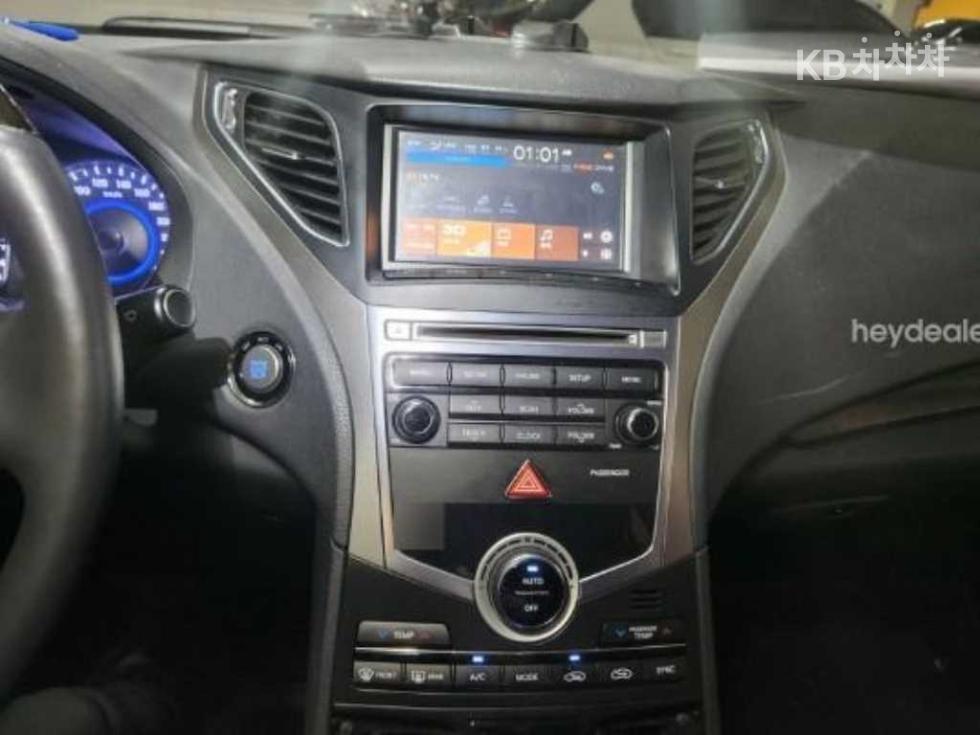 Hyundai Grandeur — miniaturë 4