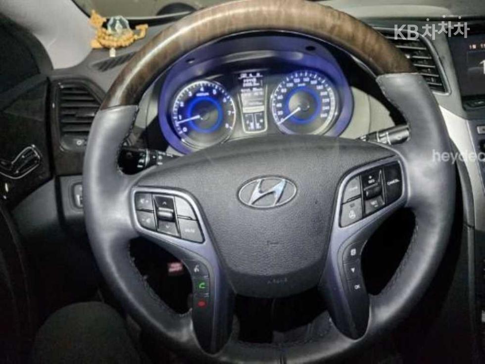 Hyundai Grandeur — miniaturë 6