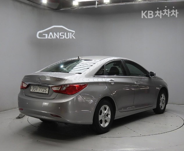 Hyundai Sonata — miniaturë 4