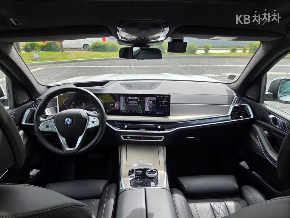 BMW X7 — miniaturë 12