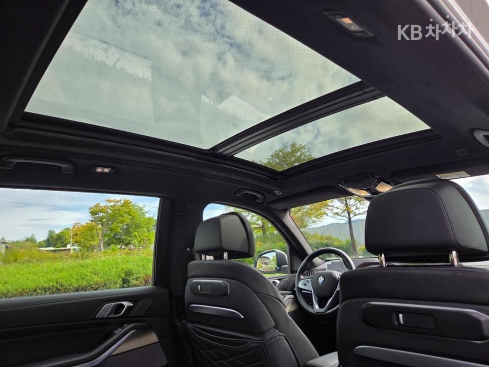BMW X7 — miniaturë 13