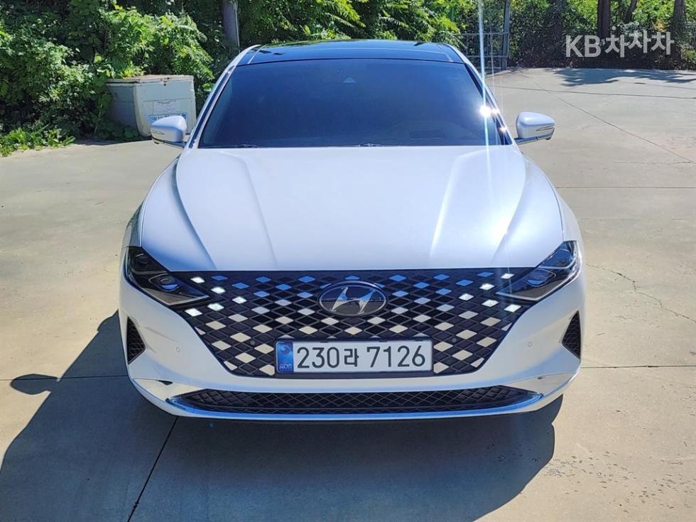 Hyundai Grandeur LPi 3.0 렌터카 익스클루시브 — foto 1