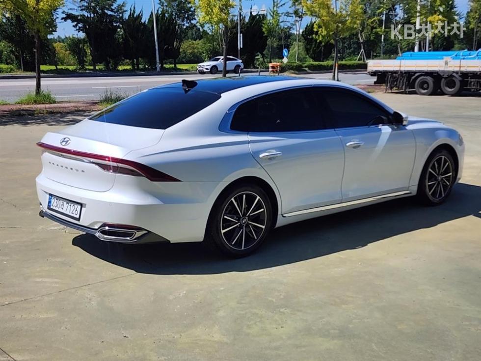 Hyundai Grandeur — miniaturë 3