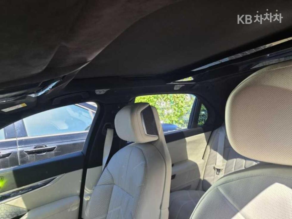 BMW i7 — miniaturë 13