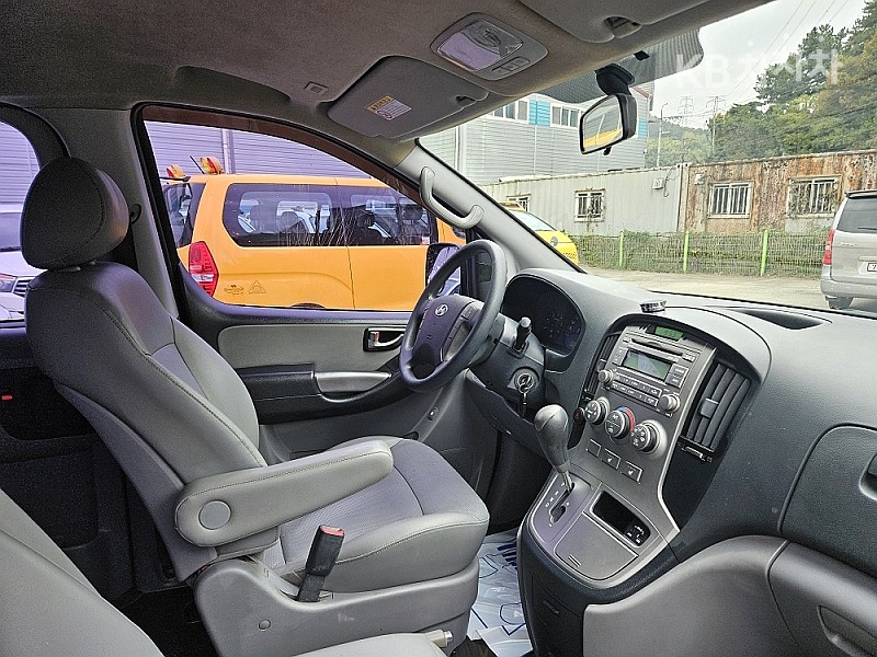 Hyundai Starex — miniaturë 6