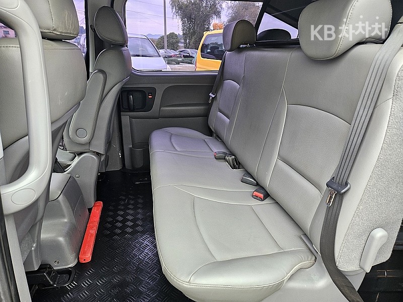 Hyundai Starex — miniaturë 8