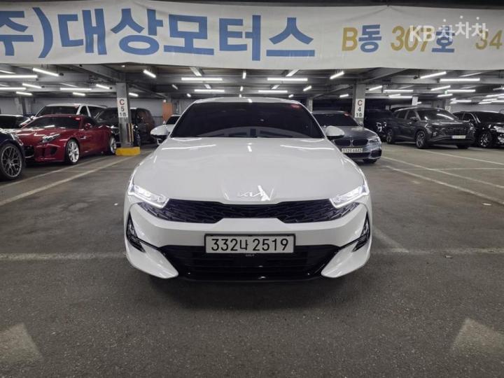 Kia K5 2.0 LPI 렌터카 트렌디 — foto 1