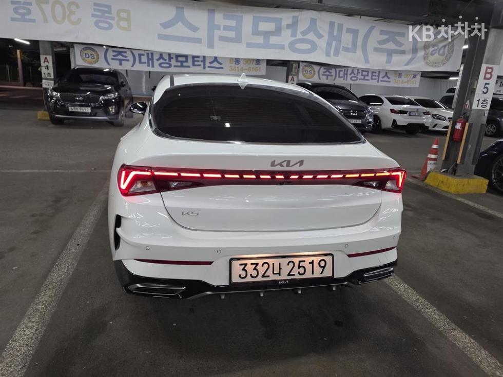 Kia K5 — miniaturë 3