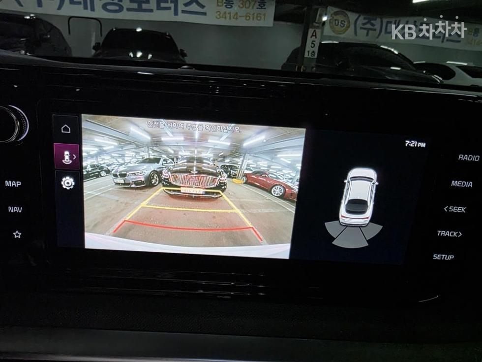 Kia K5 — miniaturë 9