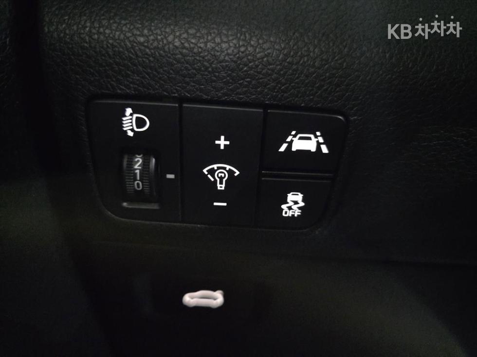 Kia K5 — miniaturë 14