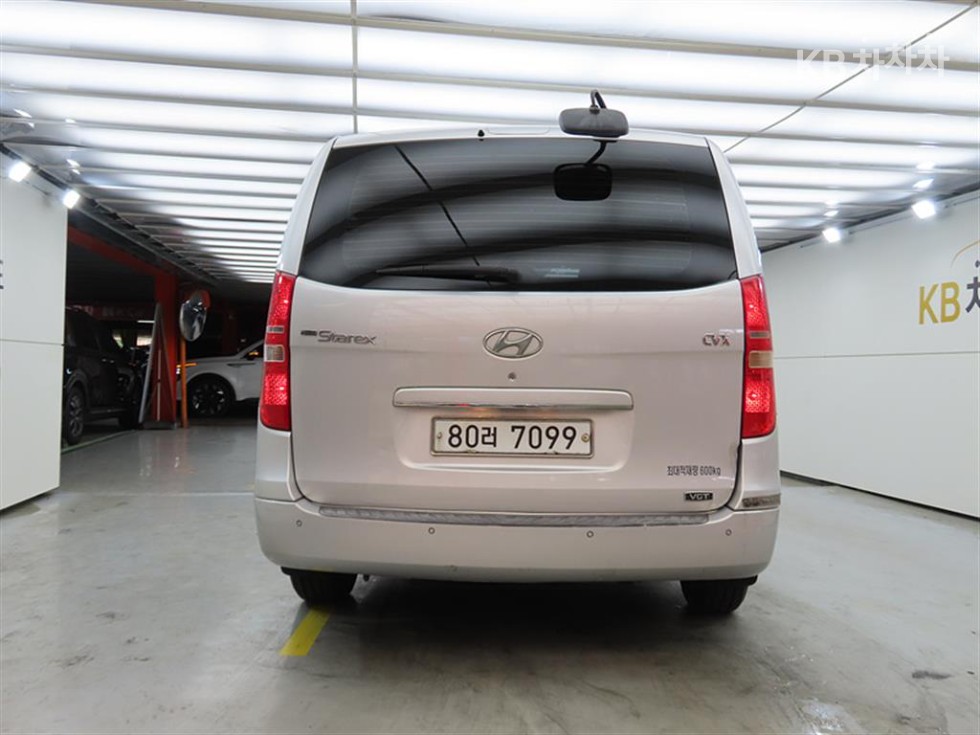Hyundai Starex — miniaturë 3
