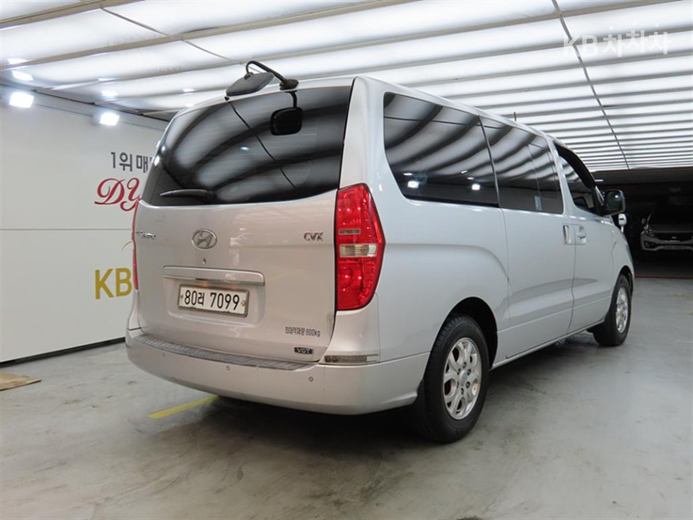 Hyundai Starex — miniaturë 4