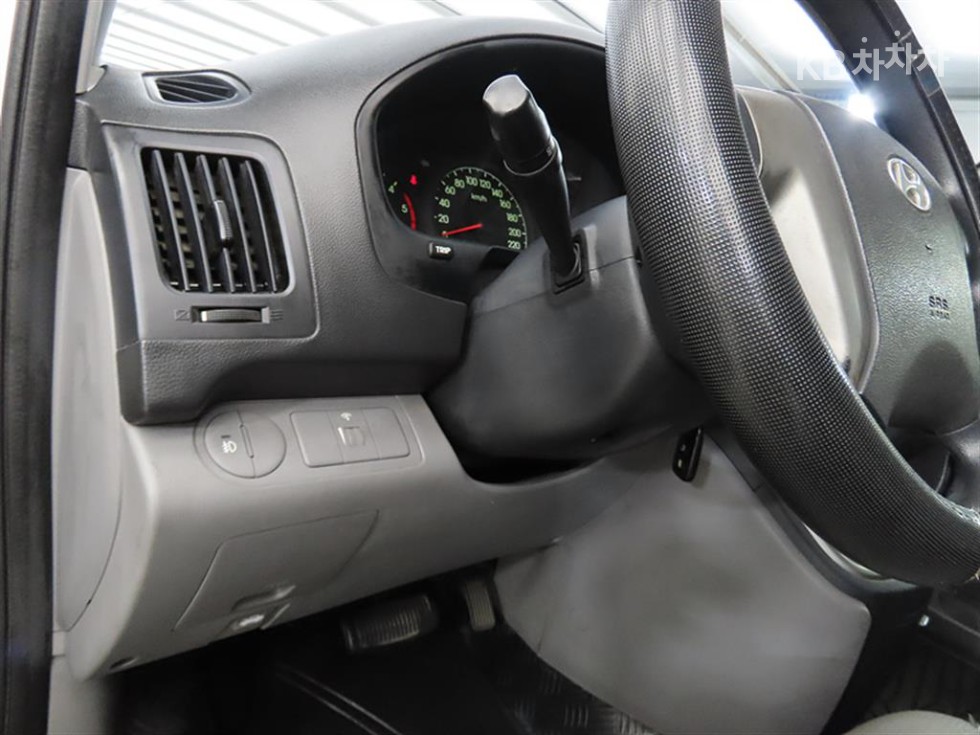 Hyundai Starex — miniaturë 8