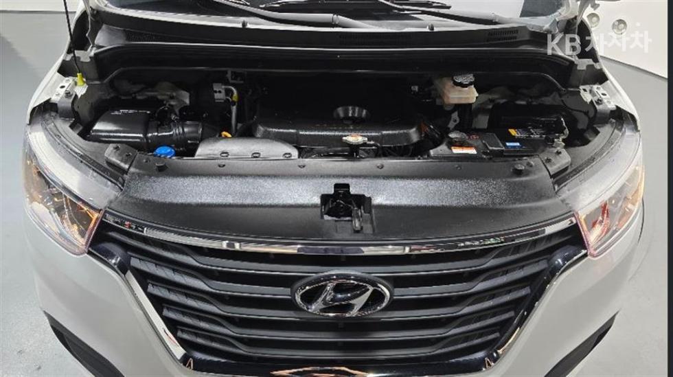 Hyundai Starex — miniaturë 6
