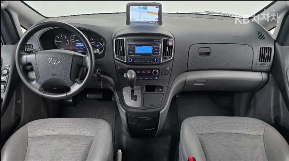Hyundai Starex — miniaturë 7