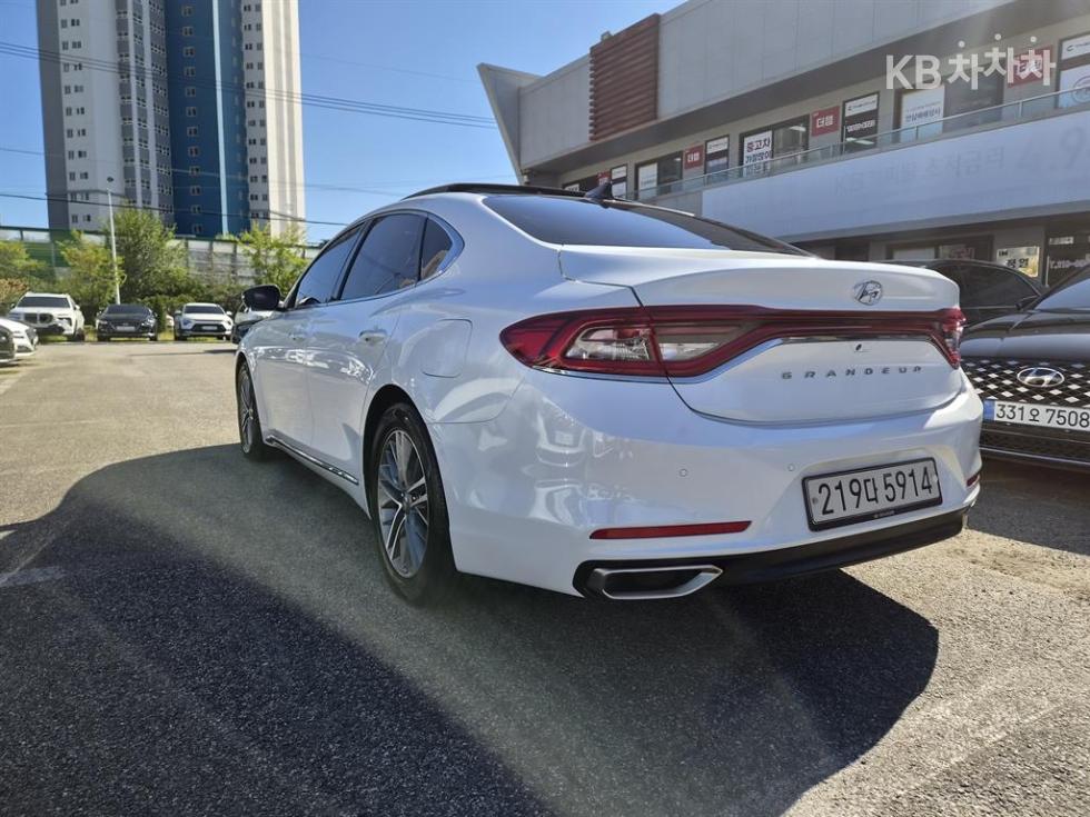 Hyundai Grandeur — miniaturë 6