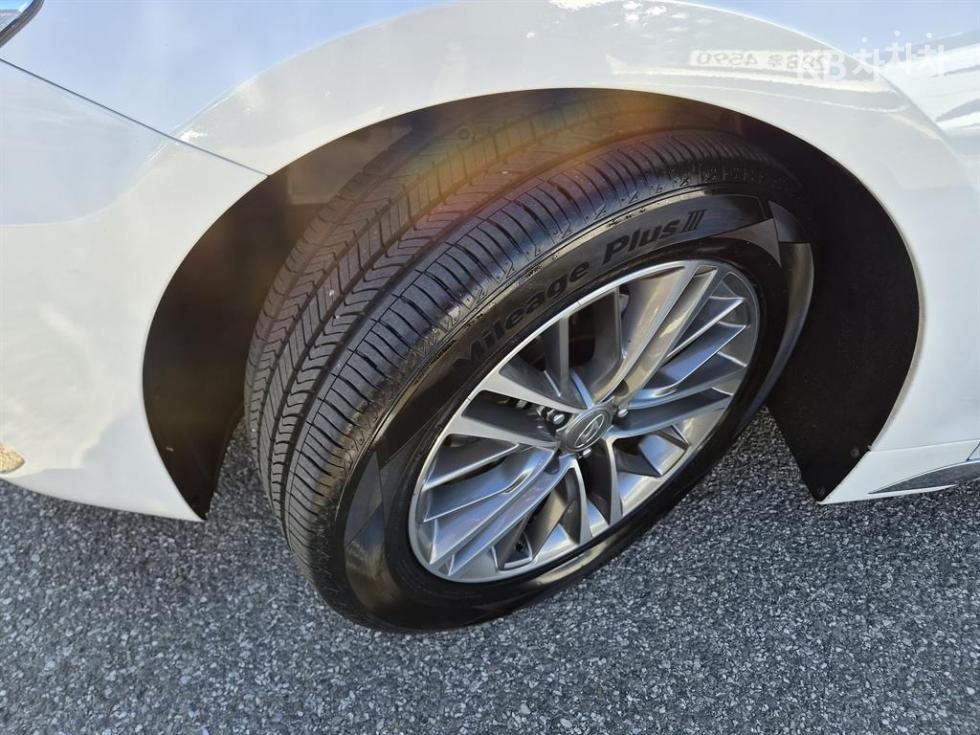Hyundai Grandeur — miniaturë 7