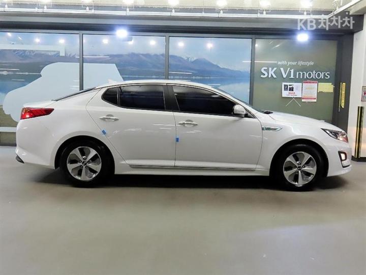 Kia K5 — miniaturë 3