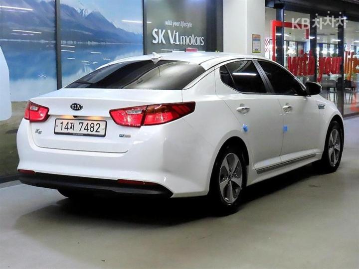 Kia K5 — miniaturë 4