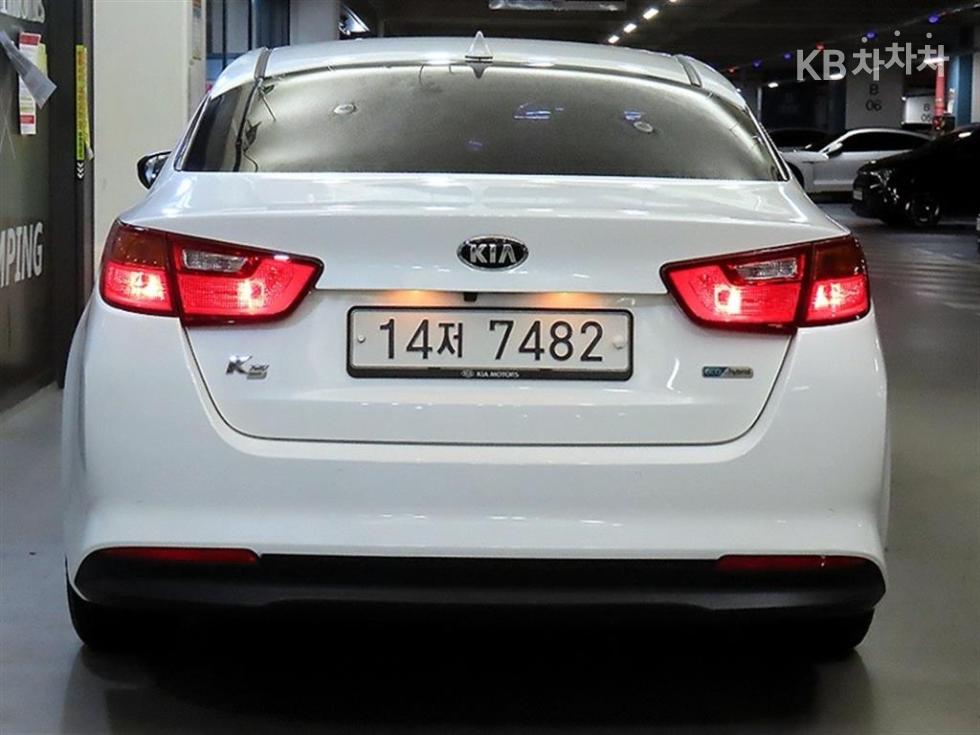 Kia K5 — miniaturë 5