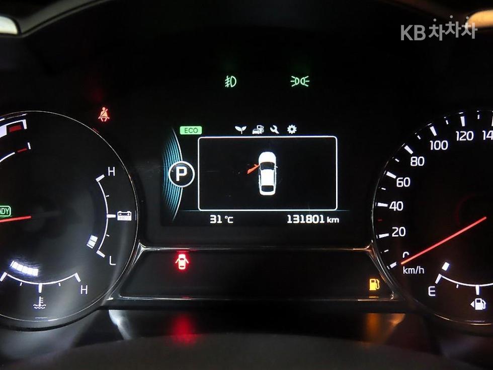 Kia K5 — miniaturë 9