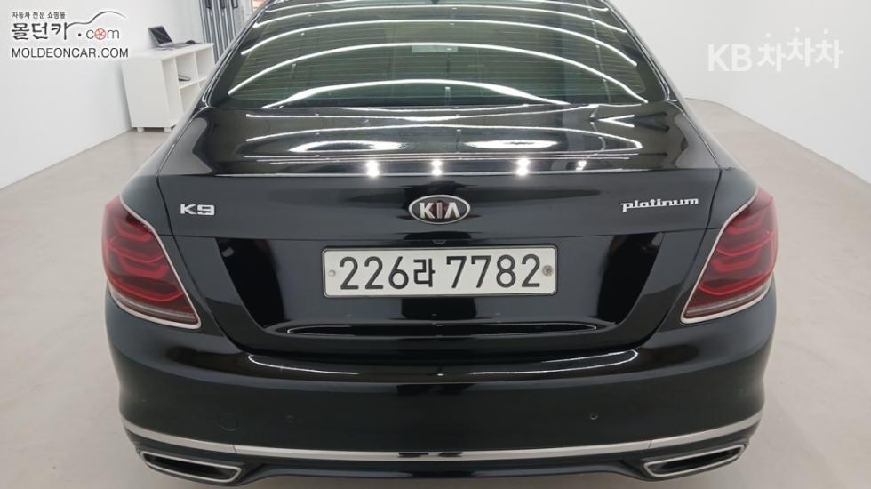 Kia K9 — miniaturë 4