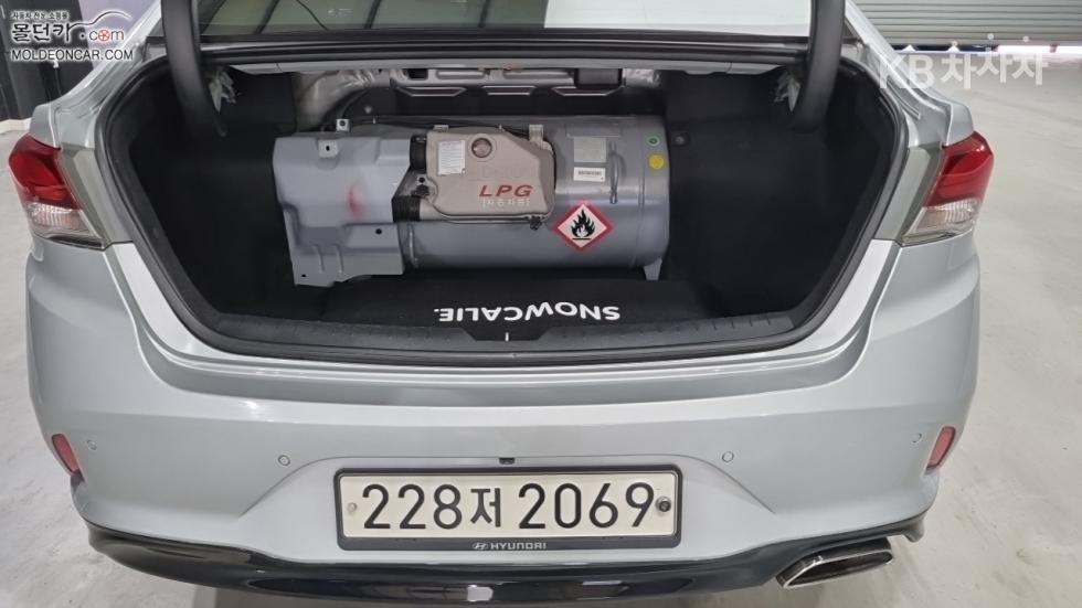 Hyundai Sonata — miniaturë 18