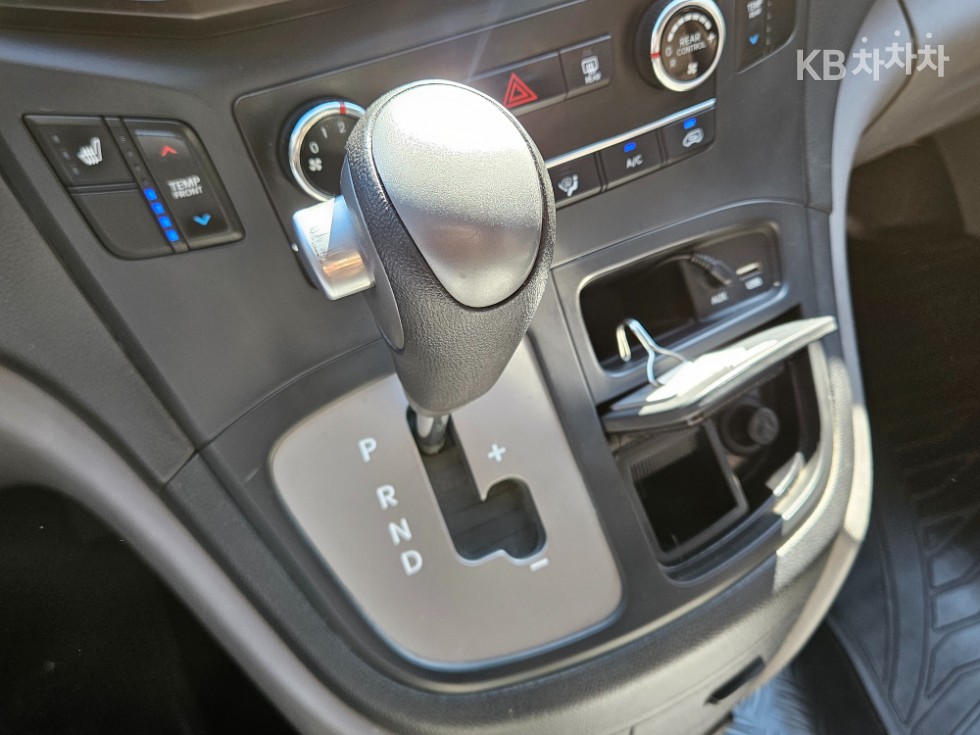 Hyundai Starex — miniaturë 8