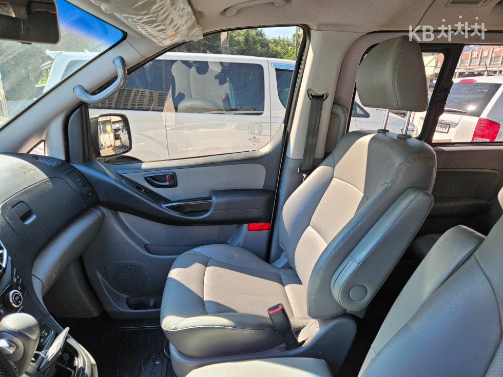 Hyundai Starex — miniaturë 9