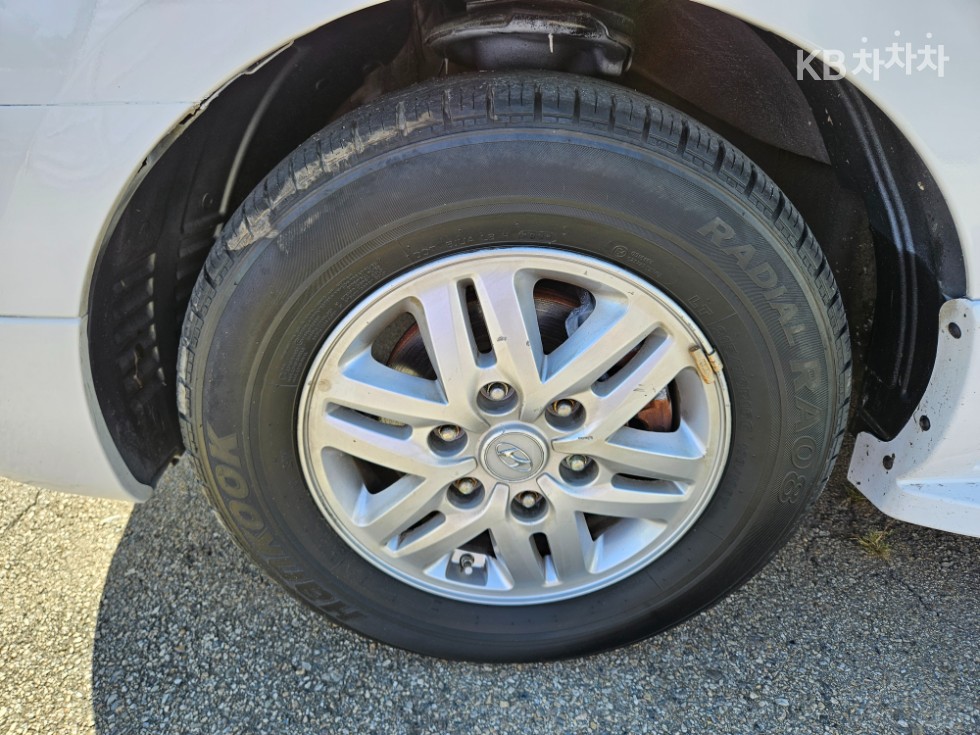 Hyundai Starex — miniaturë 15