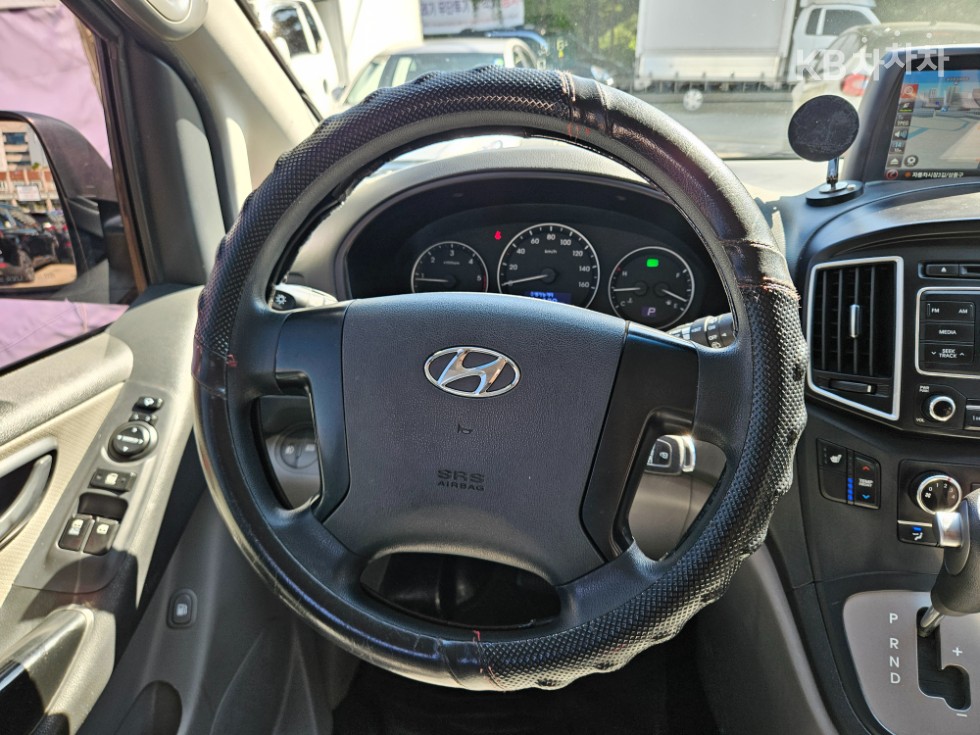 Hyundai Starex — miniaturë 17
