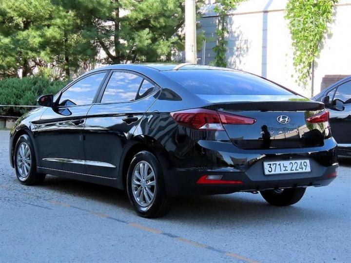 Hyundai Avante — miniaturë 3