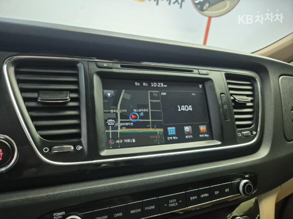 Kia Carnival — miniaturë 13