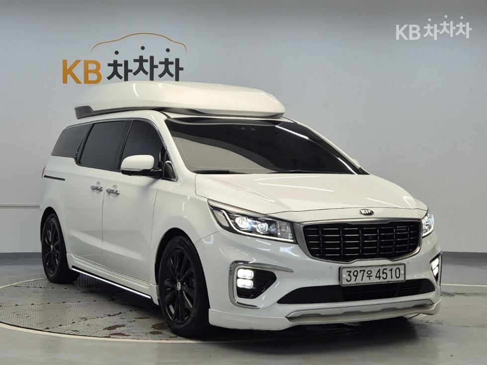 Kia Carnival — miniaturë 4